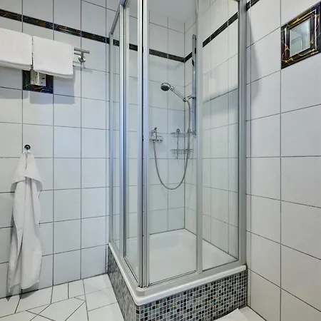 Apanoxa Homes I Zentral I Parkplaetze I Deluxe Appartamento Straubing
